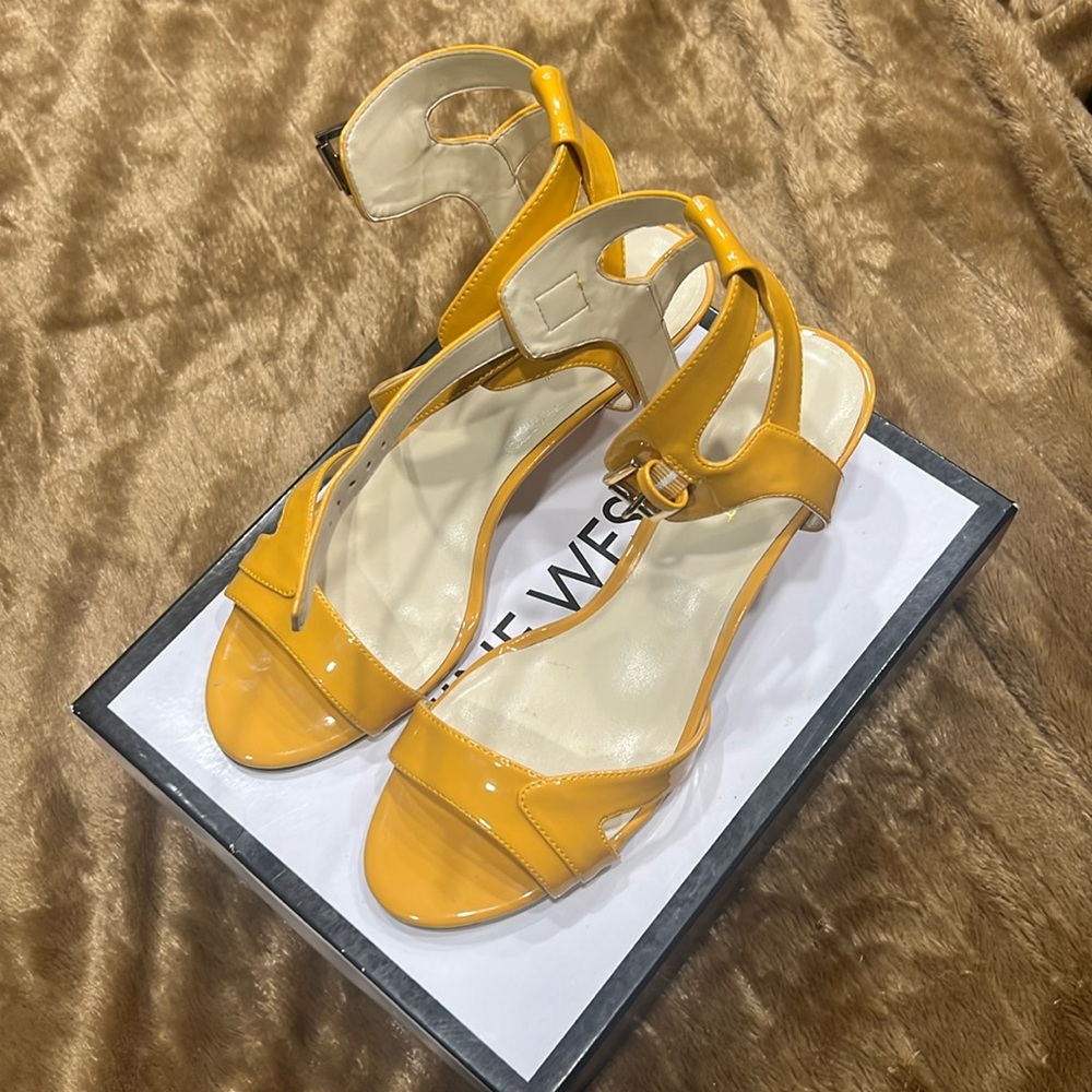 Nine West Gold Mini Heels